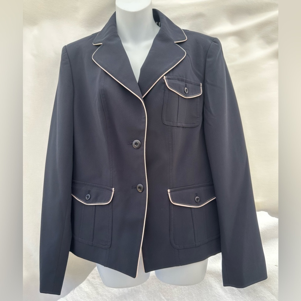 Casual Corner Black and White Blazer with Tailored Design#A2